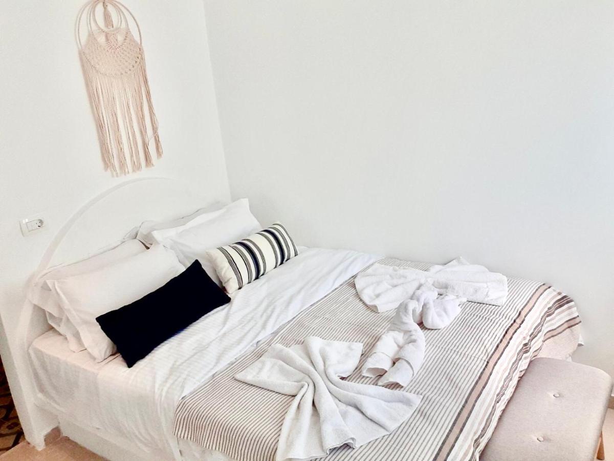 Oldtown Suites Fira Екстер'єр фото