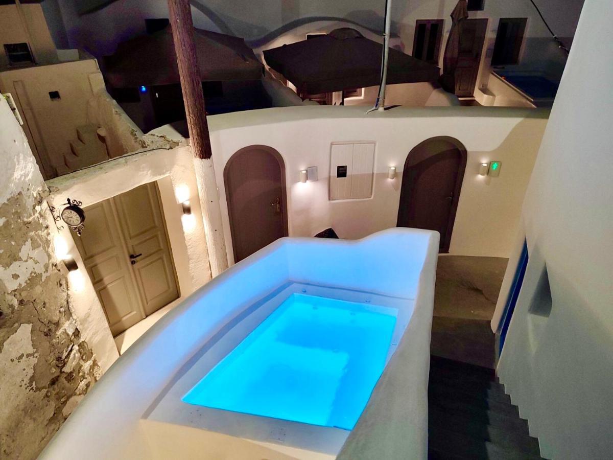 Oldtown Suites Fira Екстер'єр фото