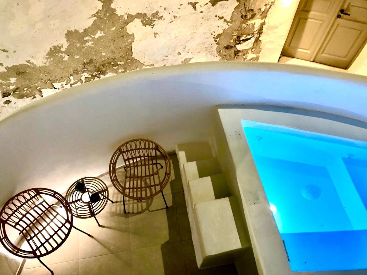 Oldtown Suites Fira Екстер'єр фото