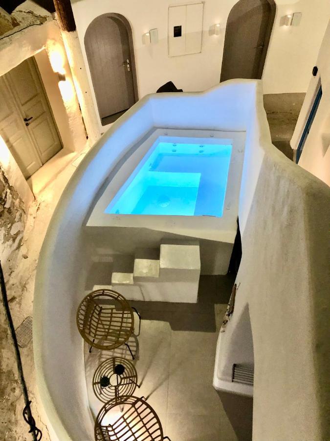 Oldtown Suites Fira Екстер'єр фото