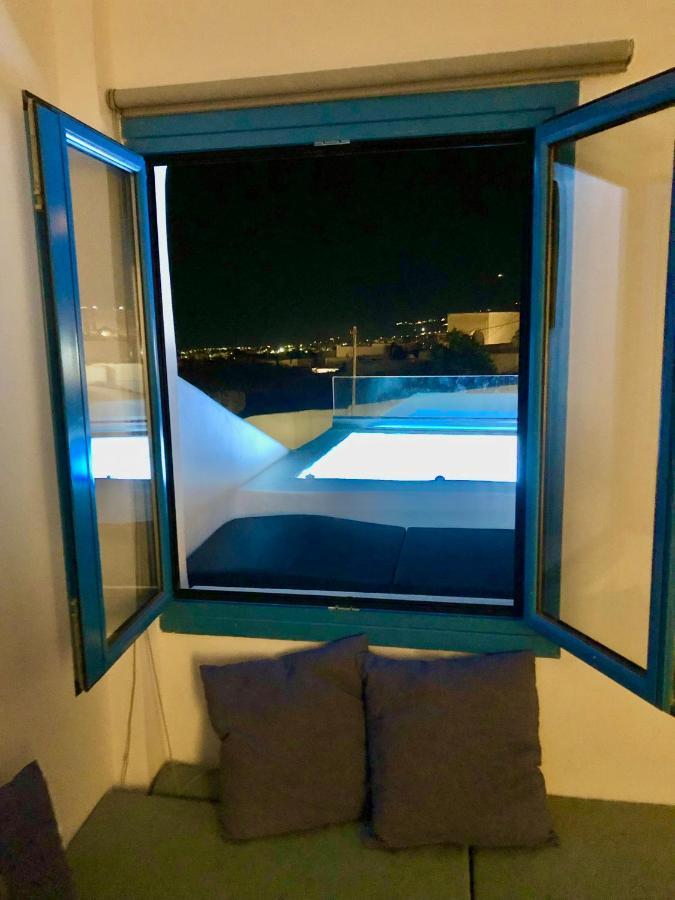 Oldtown Suites Fira Екстер'єр фото